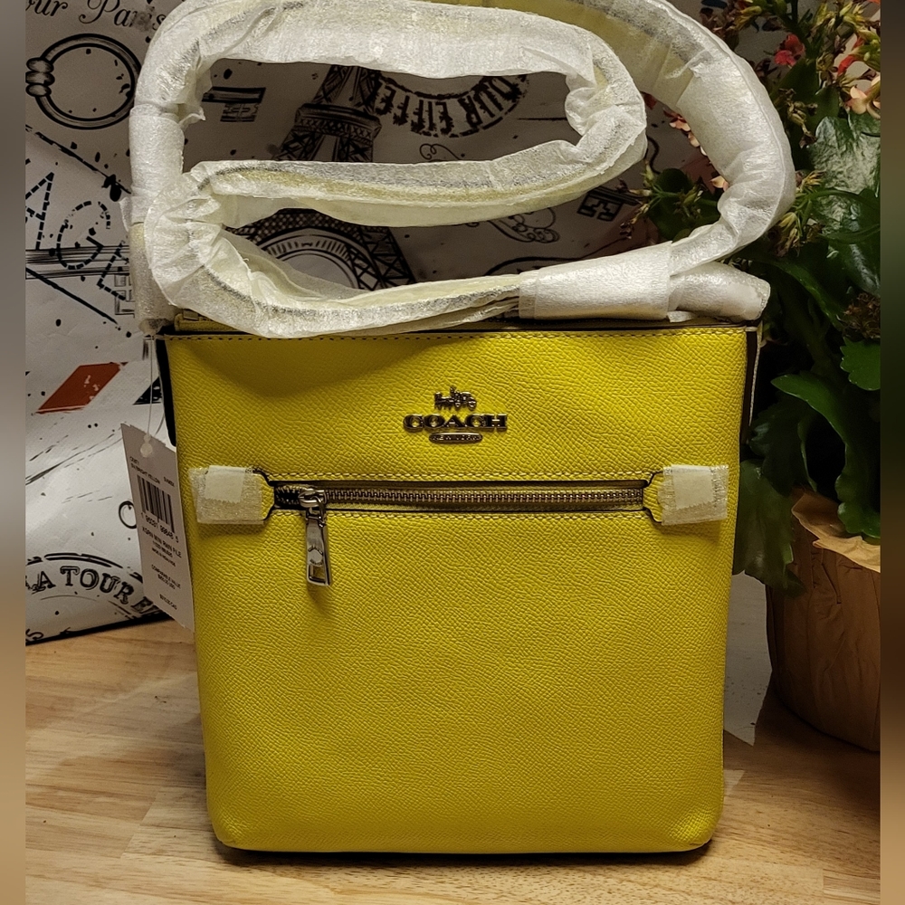 🌞Final PRICE Coach Mini Rowan File Bag - Picture 4 of 13